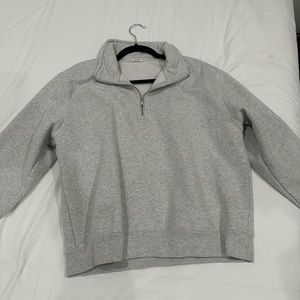 Brandy Melville Missy Heather Grey Sweatshirt